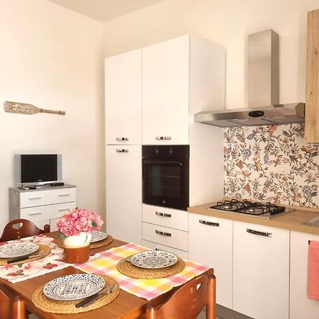 Appartamento In Villa Direttamente Sul Mare-Villa Rubino Capo Rizzuto Exterior foto