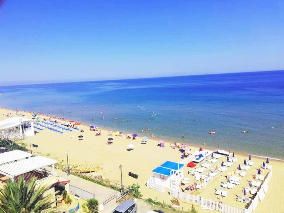 Appartamento In Villa Direttamente Sul Mare-Villa Rubino Capo Rizzuto Exterior foto