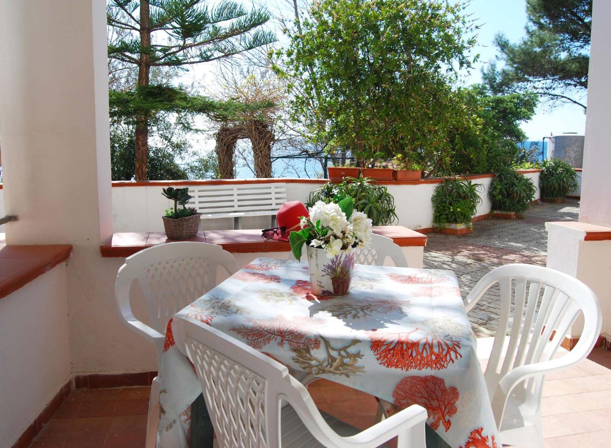 Appartamento In Villa Direttamente Sul Mare-Villa Rubino Capo Rizzuto Exterior foto